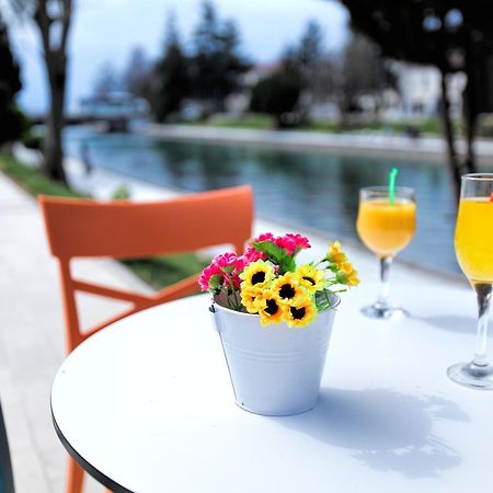 Art Theatre Caffe Hotel Struga Exterior photo